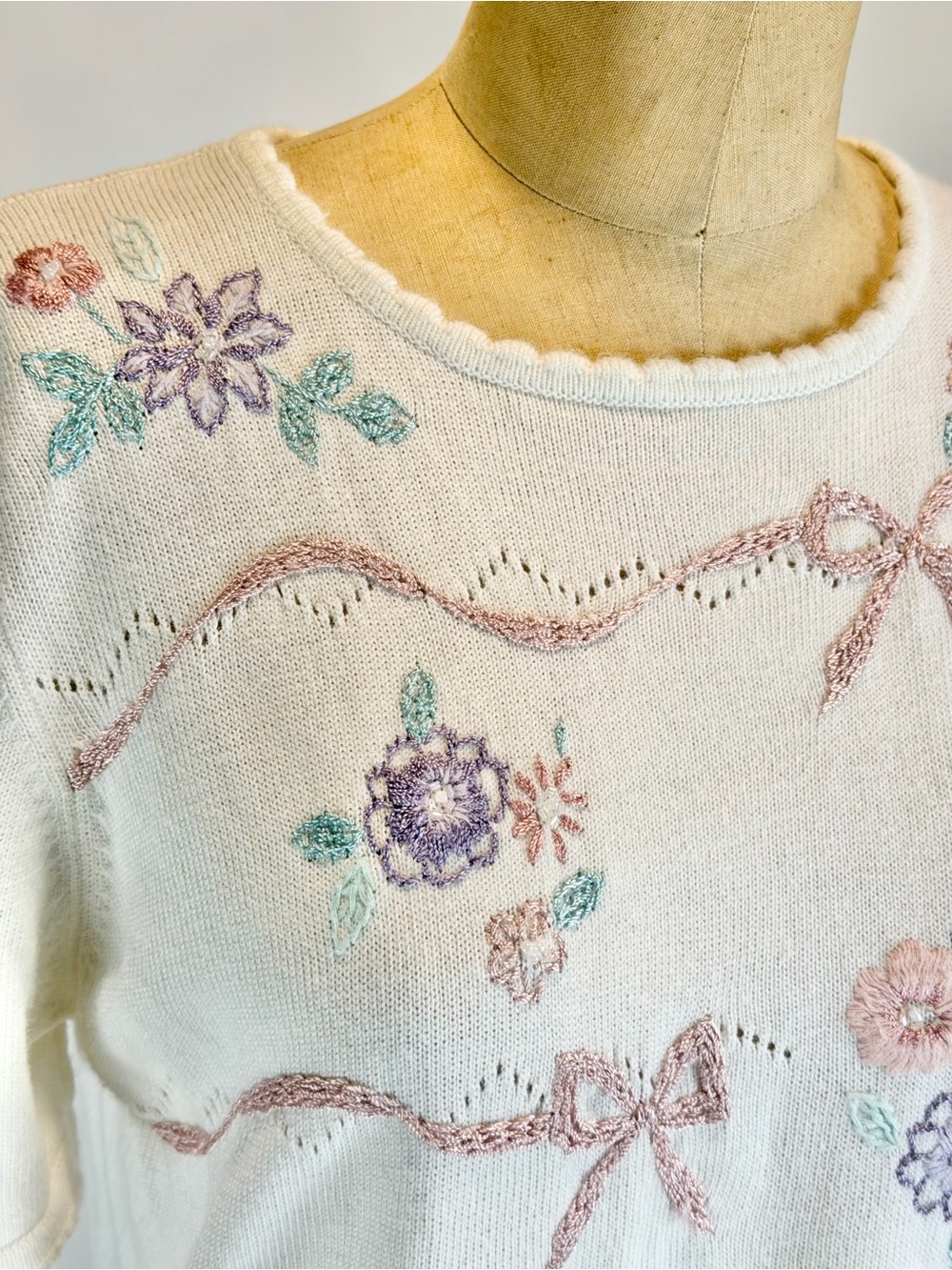 VINTAGE flower bouquet bow tie knot sweater short sleeve embroidered floral 90s - Picture 7 of 12